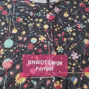 FINAL PRICE- BNWOT LuLaroe Large Perfect